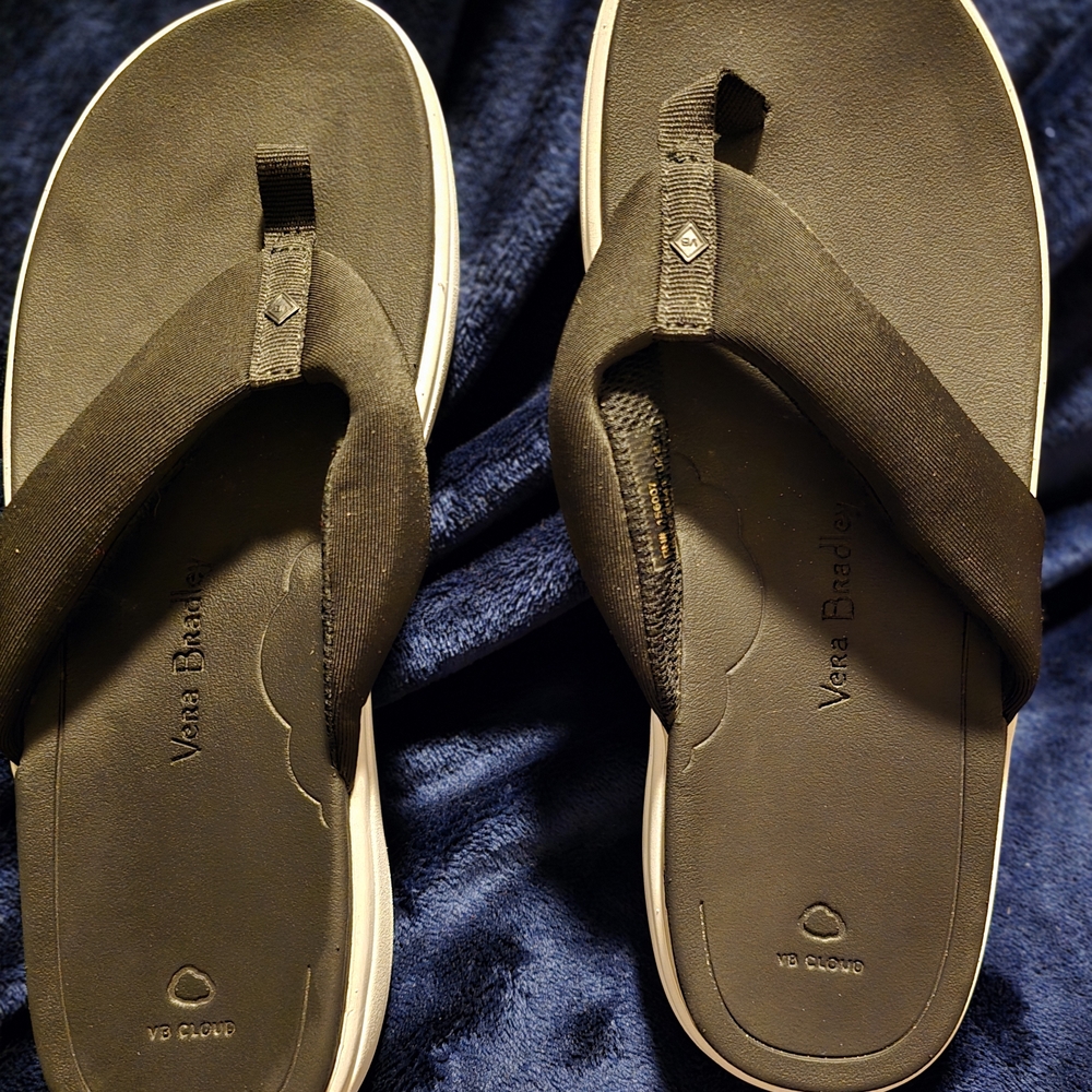 Vera Bradley VB Cloud Flip Flop Sandals SZ 10 EUC